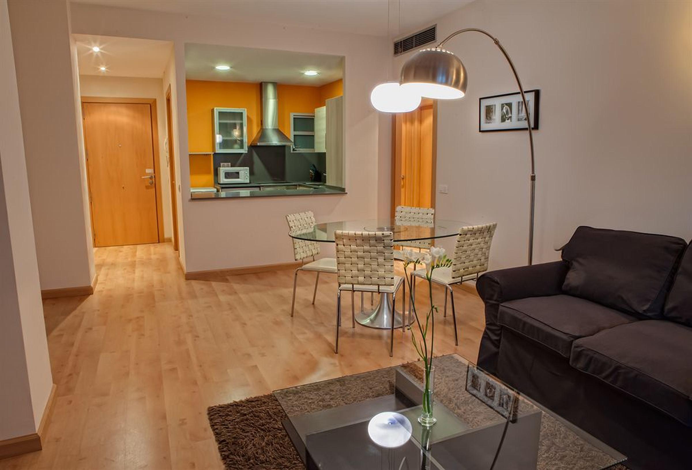 Hotel Villarroel 3*